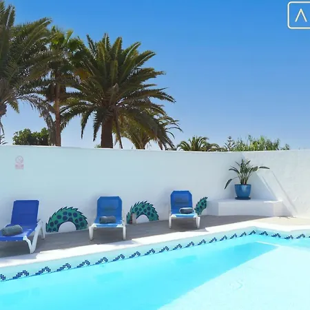 Magica 7 Minutes Walk To Center With Pool And A/c * Коста Бланка