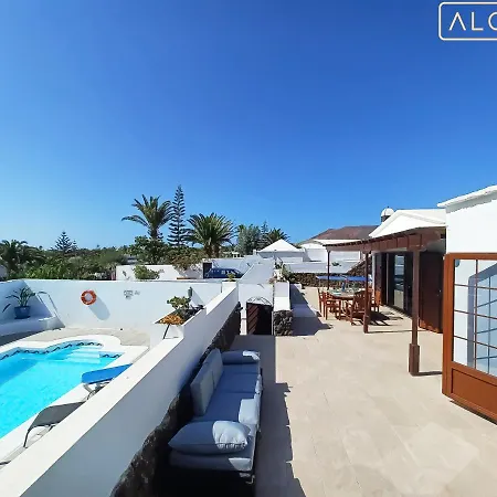 Magica 7 Minutes Walk To Center With Pool And A/c Вилла Коста Бланка