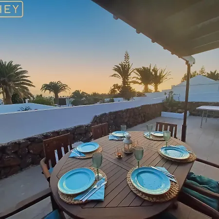 Vila Magica 7 Minutes Walk To Center With Pool And A/c Playa Blanca (Lanzarote)