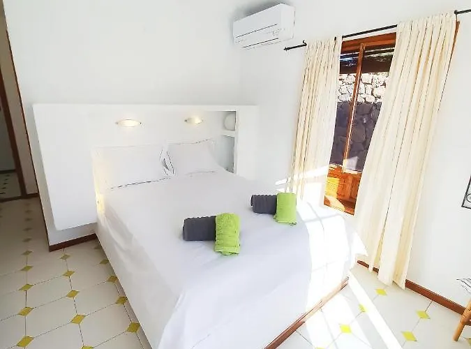 Villa Magica 7 Minutes Walk To Center With Pool And A/c *