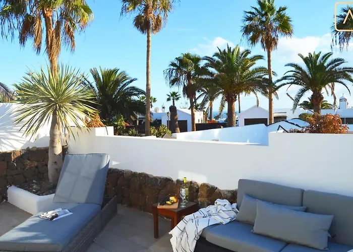 Magica 7 Minutes Walk To Center With Pool And A/c